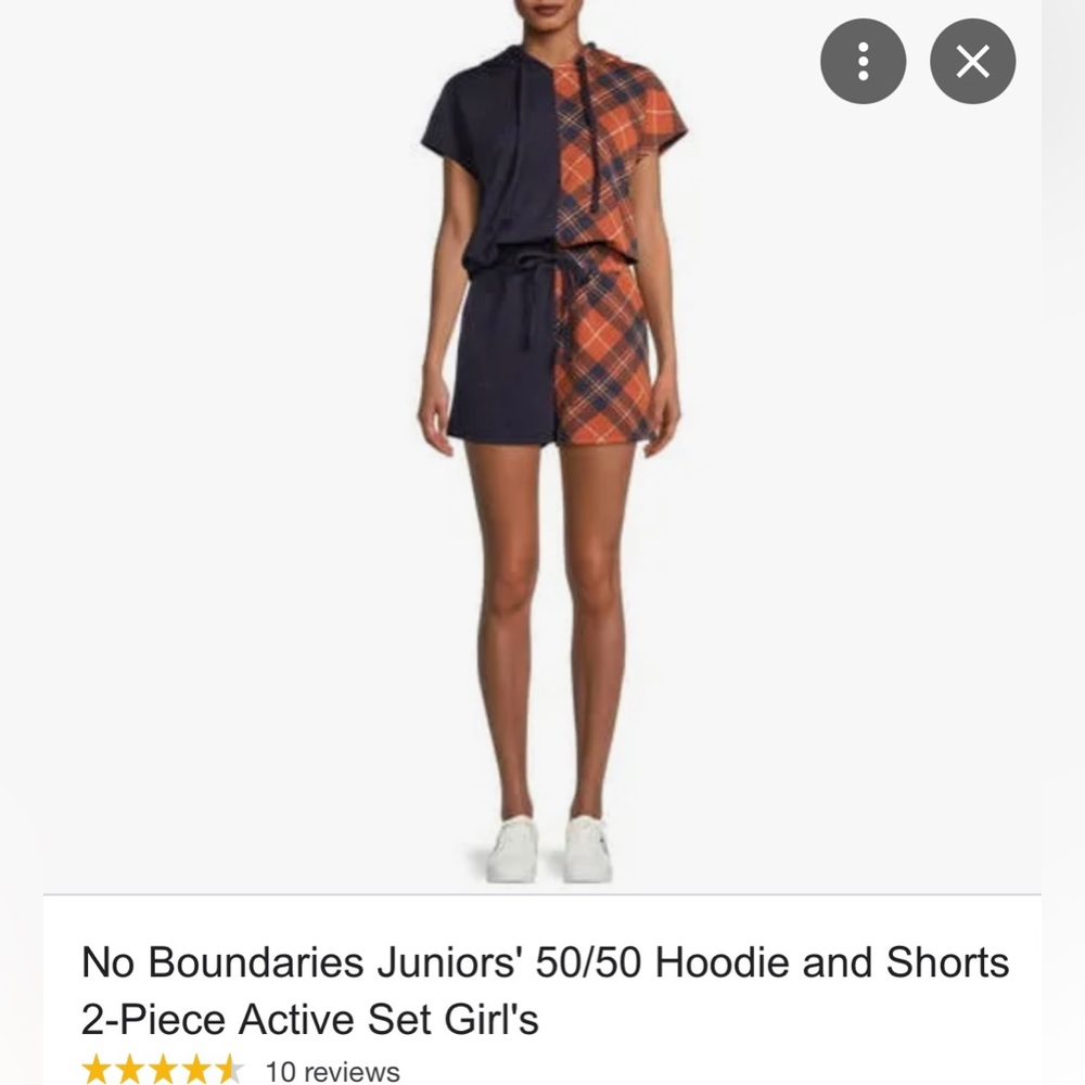 No Boundaries Juniors' 50/50 Hoodie and Shorts
2-Piece Active Set in Size XXL